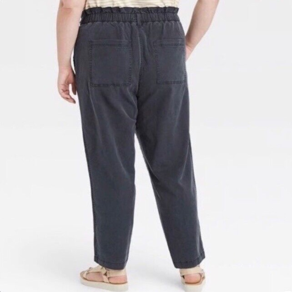 Universal Thread Super-High Rise Taper Jeans Black 22 - Picture 3 of 3